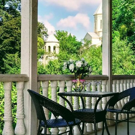 Хостел В Кутаиси Экстерьер фото